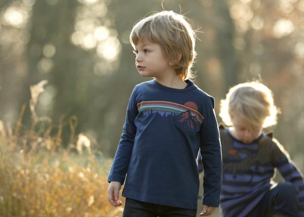 Enfant Terrible Shirt mit Gebirge aus Bio Baumwolle GOTS an Kind